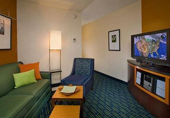 Fairfield Dulles Airport Hotel